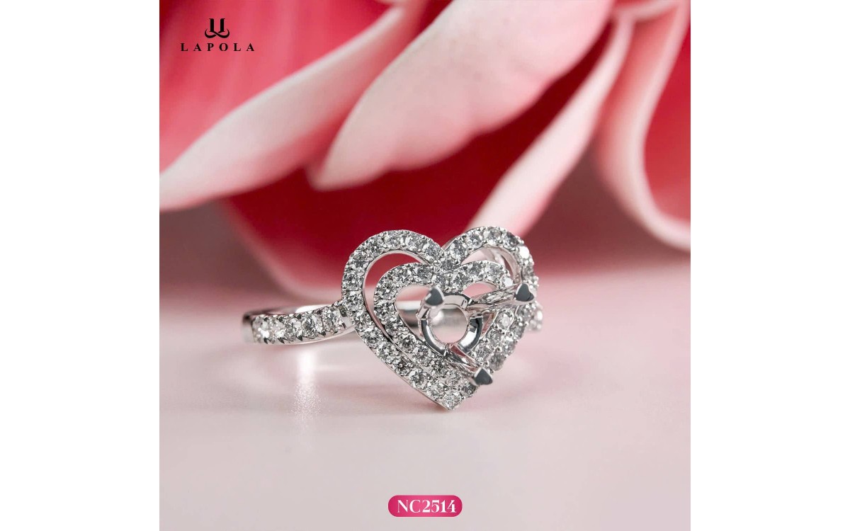 TRANG SỨC KIM CƯƠNG ĐẲNG CẤP CHO PH&Aacute;I NỮ &ndash; M&Oacute;N QU&Agrave; &Yacute; NGHĨA CHO N&Agrave;NG NG&Agrave;Y 8/3