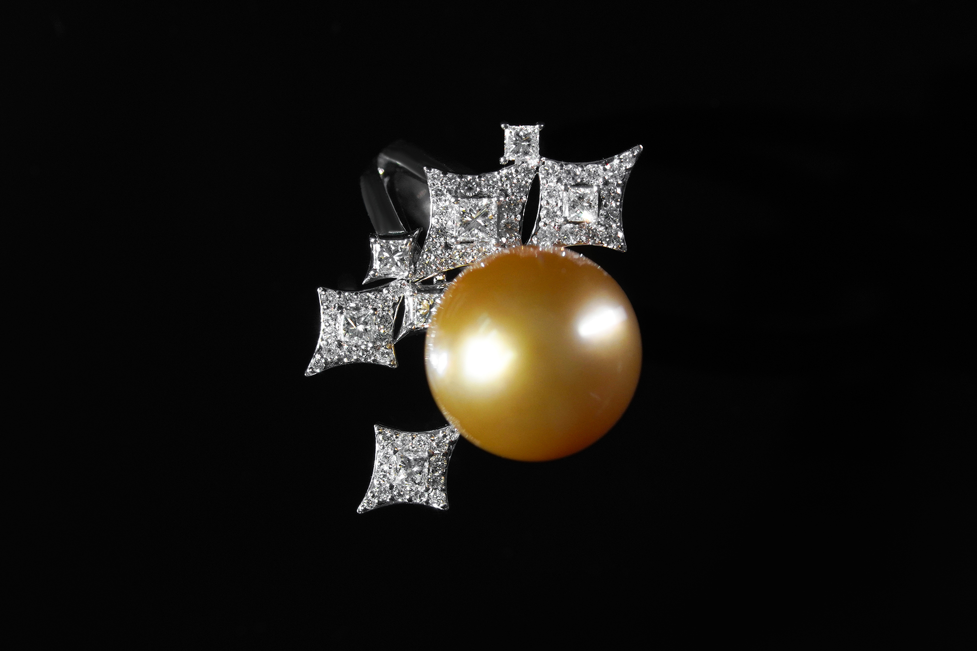 Lapola Jewelry đấu gi&aacute; BST "Những Giấc Mơ Hy Vọng" ủng hộ Quỹ mổ tim